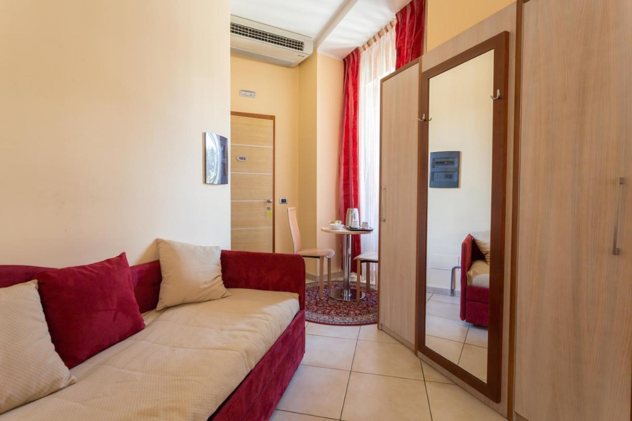 Hotel Conte Ruggero Serra San Bruno Kültér fotó