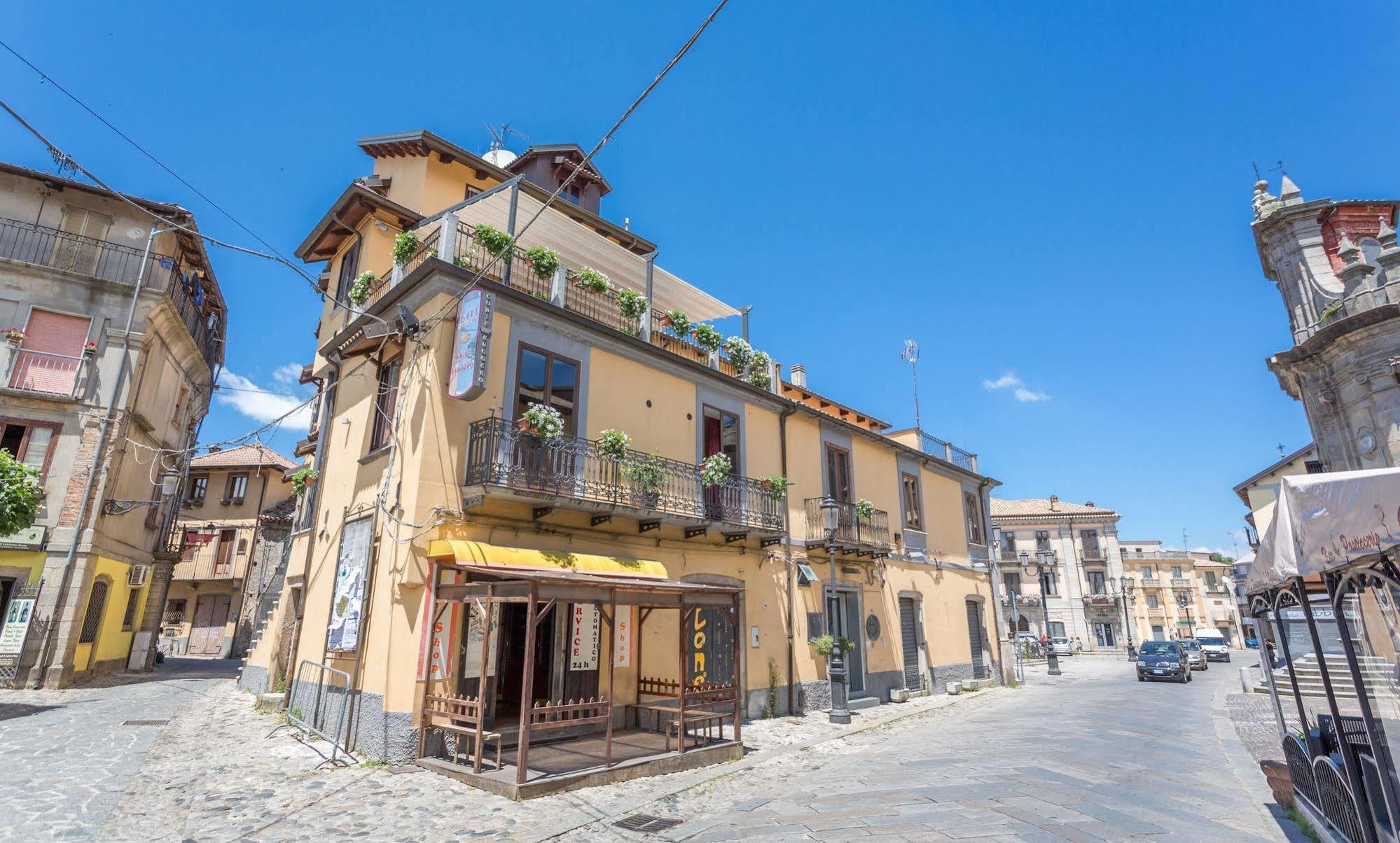 Hotel Conte Ruggero Serra San Bruno Kültér fotó